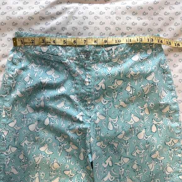 Lilly Pulitzer Turquoise with White Pelican Pattern Cropped Size 6 Pants - Picture 3 of 6